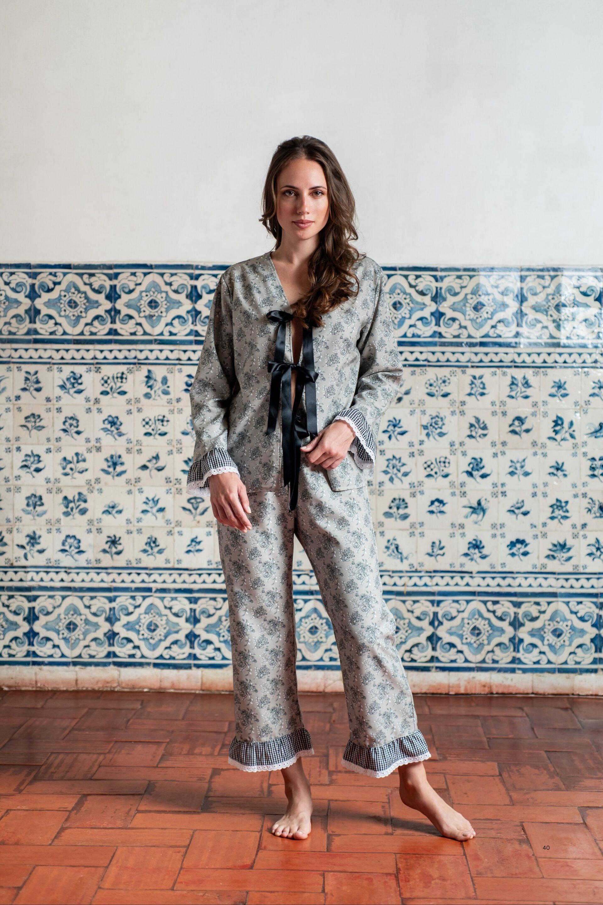 Luzia Long Pyjama Set Grey Flowers - Image 2